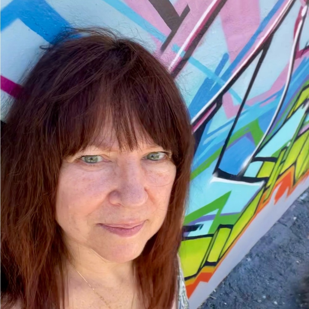 Meet your Posher, Linda